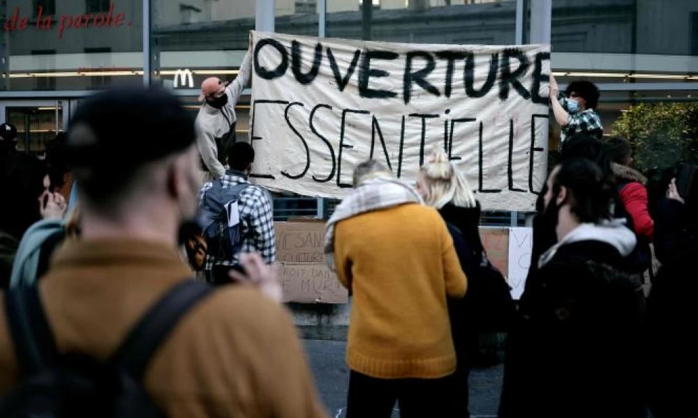 Κορονοϊός: Στη Γαλλία οι κινητοποιήσεις είναι... πολιτισμένες